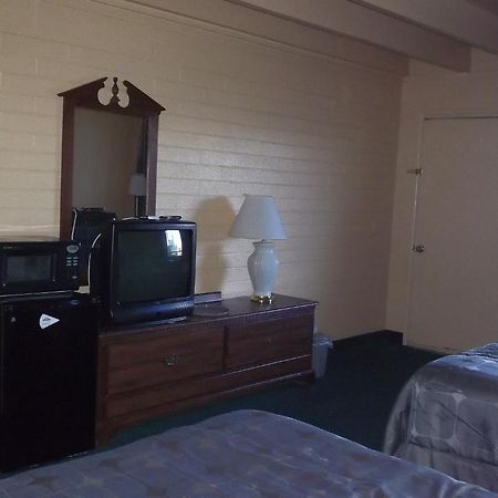 Travel Inn Flagstaff سارية العلم المظهر الخارجي الصورة
