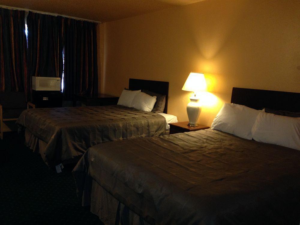 Travel Inn Flagstaff سارية العلم المظهر الخارجي الصورة