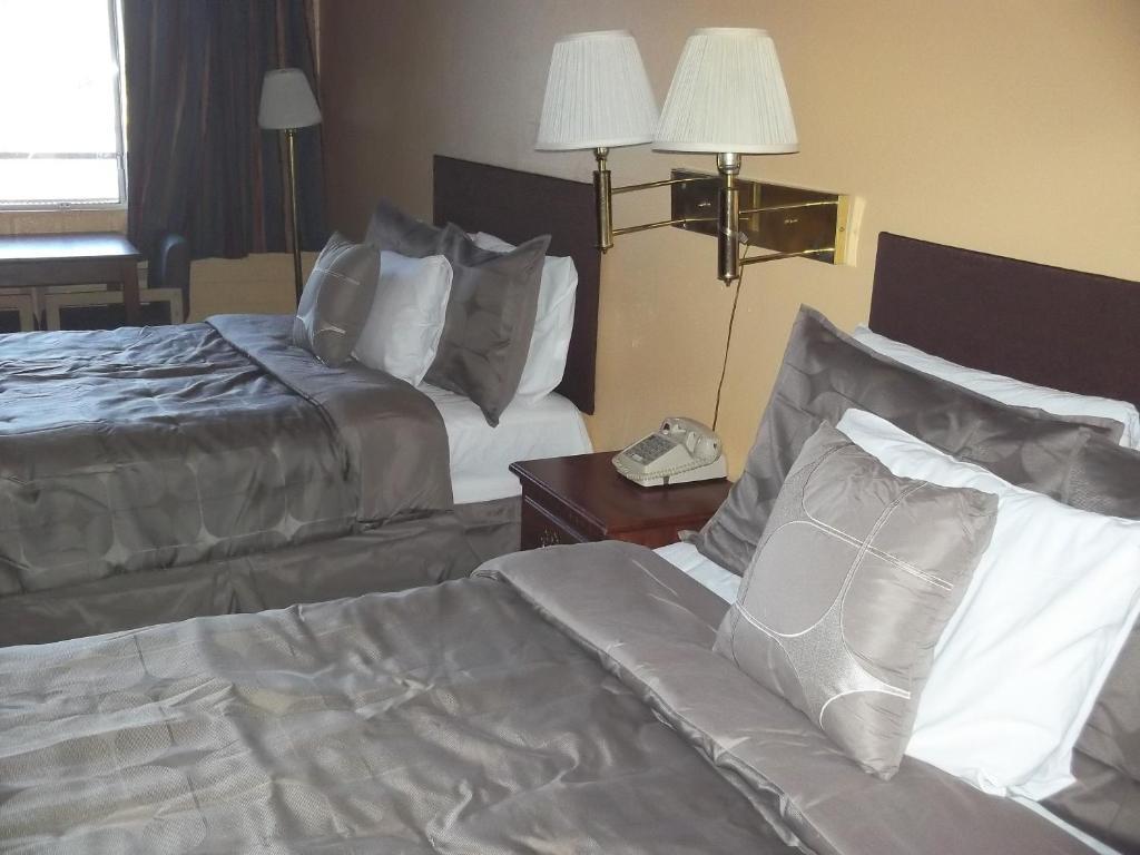 Travel Inn Flagstaff سارية العلم الغرفة الصورة