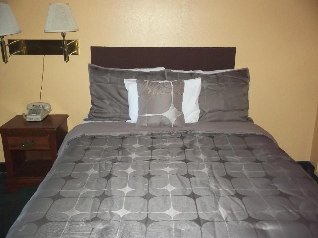 Travel Inn Flagstaff سارية العلم الغرفة الصورة